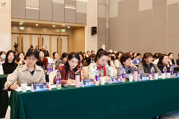 西苑医院举办中国老年学和老年医学学会肿瘤康复分会第十一届学术年会暨首届“护康”肿瘤康复护理典型案例展示活动